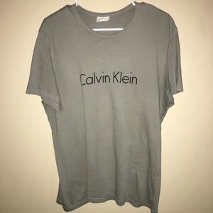 Calvin Klein t shirt